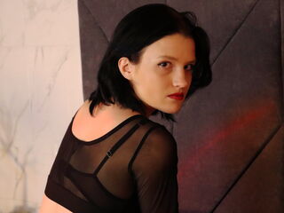 camwhore spreading pussy RowenBenson