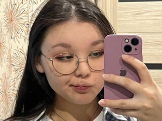 hot strip tease web cam RowenaCrosslin