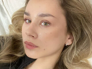 camgirl live porn webcam RoxanePoire
