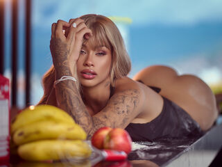 naked webcamgirl photo ScarletThompsone