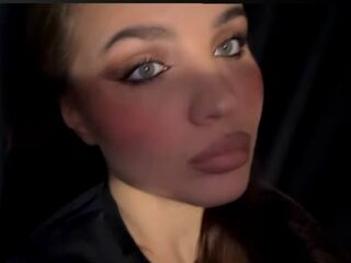 camgirl live SeemaRedhouse