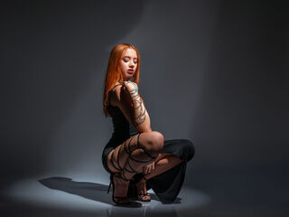 mastubating web cam girl SerenaJaramillo