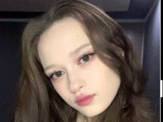 camgirl masturbating with dildo ShariCasbeer