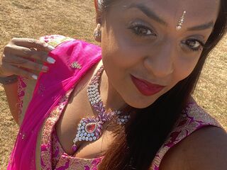 naked camgirl masturbating with dildo ShivaniJohal