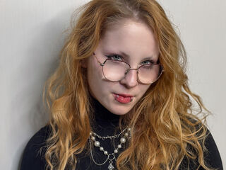 voyeur cam SofiaDyson