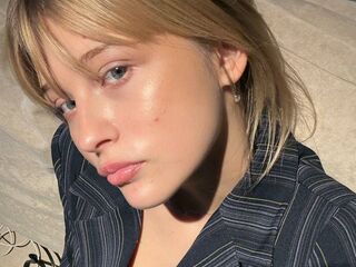 webcam live sex show SoledadMadon