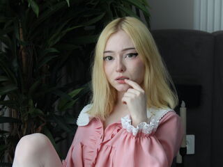 Kinky webcam girl SunnivaBeckey