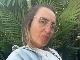 fingering camgirl picture Usagii