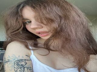 camslut fingering shaved pussy WilliamSith